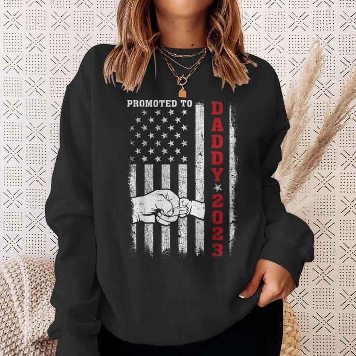 Patriotic Mens Promoted To Daddy Est 2023 First Time Dad V2 Sweatshirt Gifts for Her