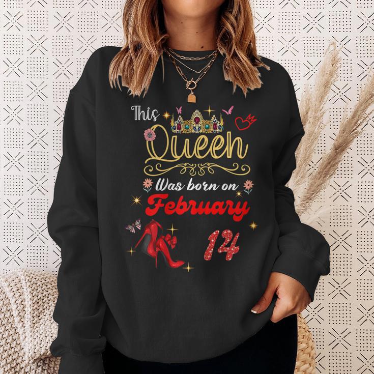 This Queen Was Born On Februar 14 Februar Geburtstag Frauen Sweatshirt Geschenke für Sie