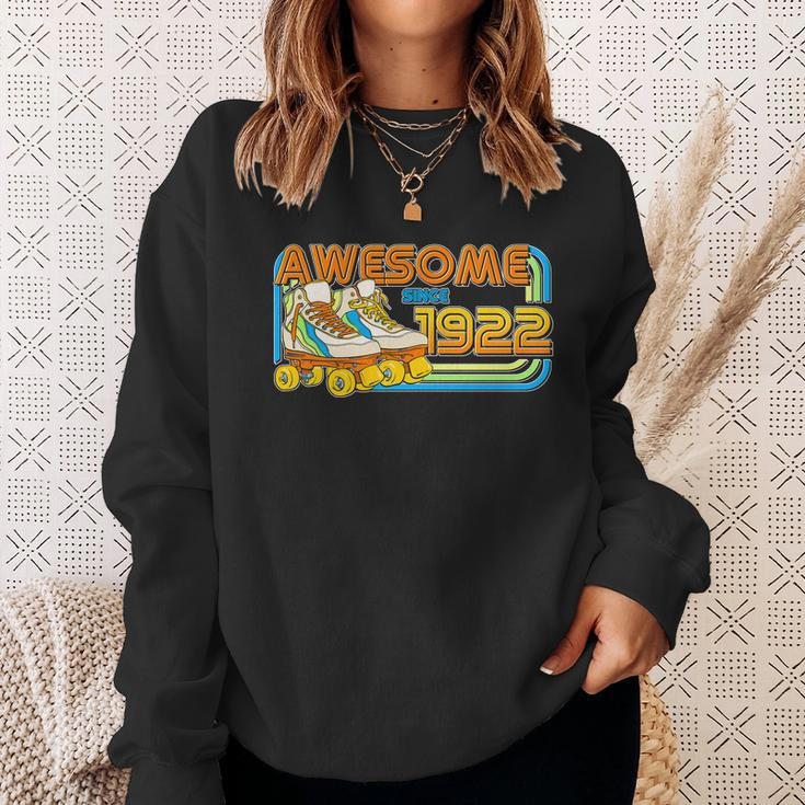 Retro Roller Skates Awesome Since 1922 100Th Birthday Sweatshirt Gifts for Her