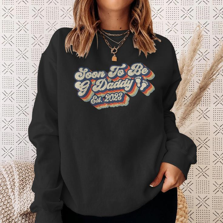 Retro Vintage Soon To Be G Daddy 2023 New First Time Grandpa Sweatshirt Gifts for Her