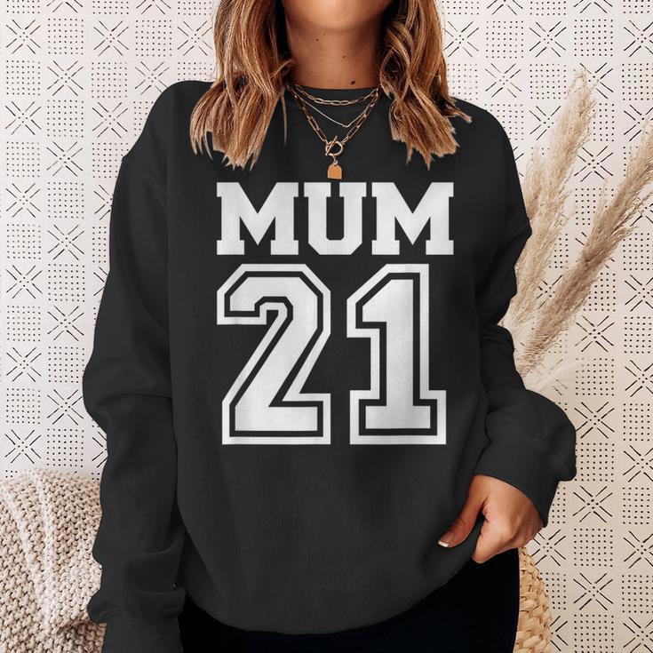 Schwarzes Sweatshirt Mum 21 im Sportdesign, Perfektes Tee für Mütter Geschenke für Sie