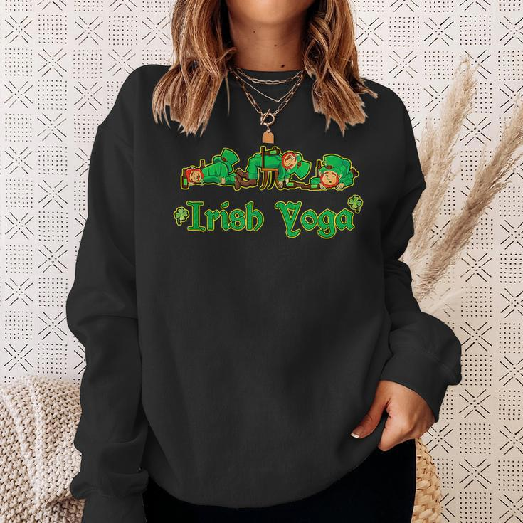 St Patricks Day Parade Mens Drinking Squad Irish Yoga Humor Sweatshirt Gifts for Her