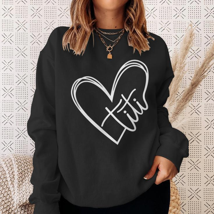 Titi Heart Minimalist Auntie Best Aunt Ever Gift Sweatshirt Gifts for Her