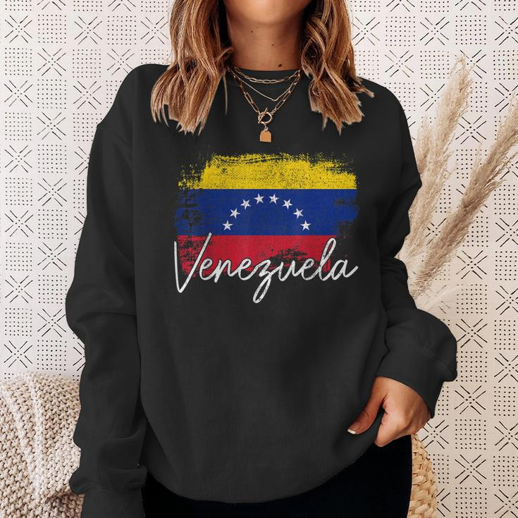 Venezuela Vintage Flag Venezuelan Pride Roots Sweatshirt Gifts for Her