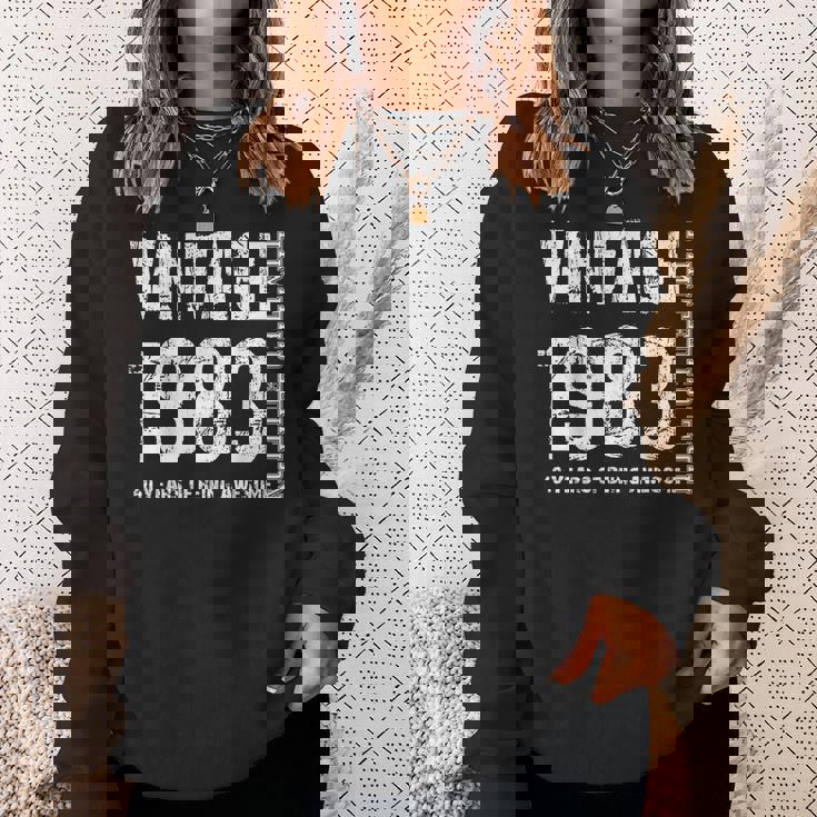 Vintage 1983 40 Years Of Being Awesome 40Th Birthday Sweatshirt Gifts for Her