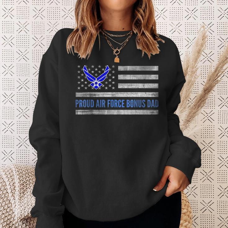 Vintage American Flag Proud Air Force Bonus Dad Veteran Sweatshirt Gifts for Her
