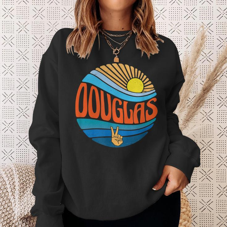 Vintage Douglas-Hemd mit Sonnenuntergang & Groovy Batikmuster Sweatshirt Geschenke für Sie