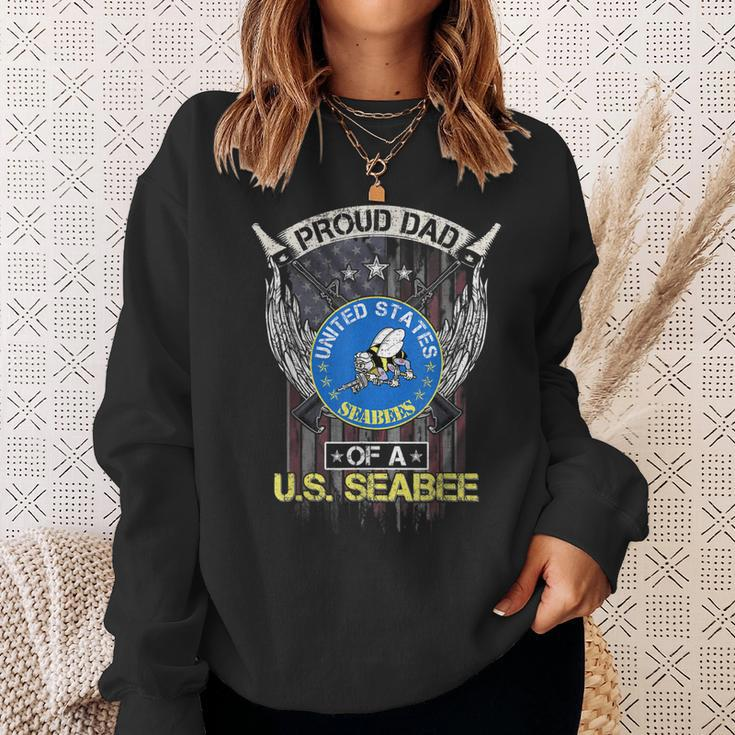 Vintage Usa American Flag Proud Dad Of A Us Seabee Veteran Sweatshirt Gifts for Her