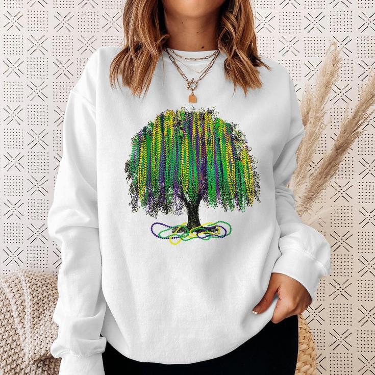 Mardi Gras Tree Beads New Orleans 2023 Watercolor Vintage Sweatshirt Gifts for Her
