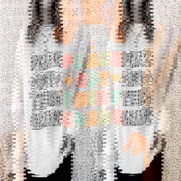 Peace Out Third Grade Cute Groovy Last Day Of 3Rd Grade Sweatshirt Gifts for Her Peace Out Third Grade Cute Groovy Last Day Of 3Rd Grade Sweatshirt Gifts for Her