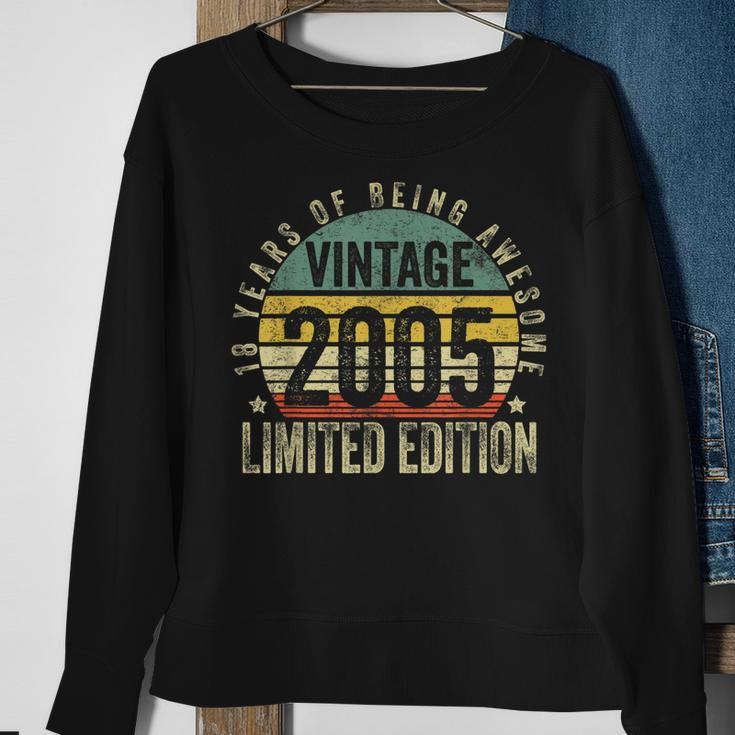 18 Year Old Gifts Vintage 2005 Limited Edition 18Th Birthday Sweatshirt Gifts for Old Women