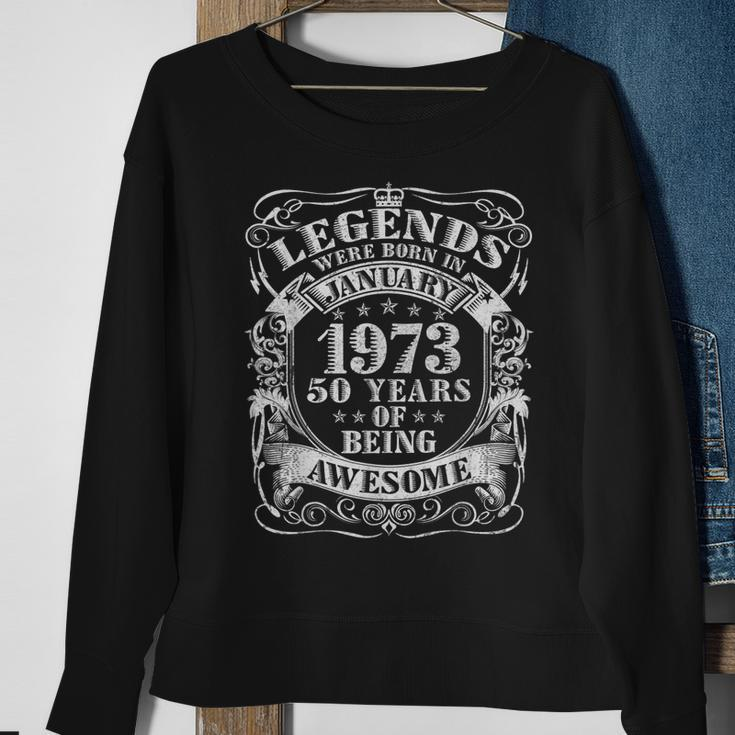 50 Geburtstag Geschenk Mann Legenden Sind Im Januar 1973 V2 Sweatshirt Geschenke für alte Frauen