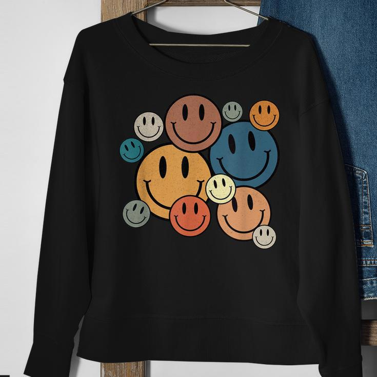 70S Retro Smile Face Cute Happy Peace Smiling Face Sweatshirt Gifts for Old Women