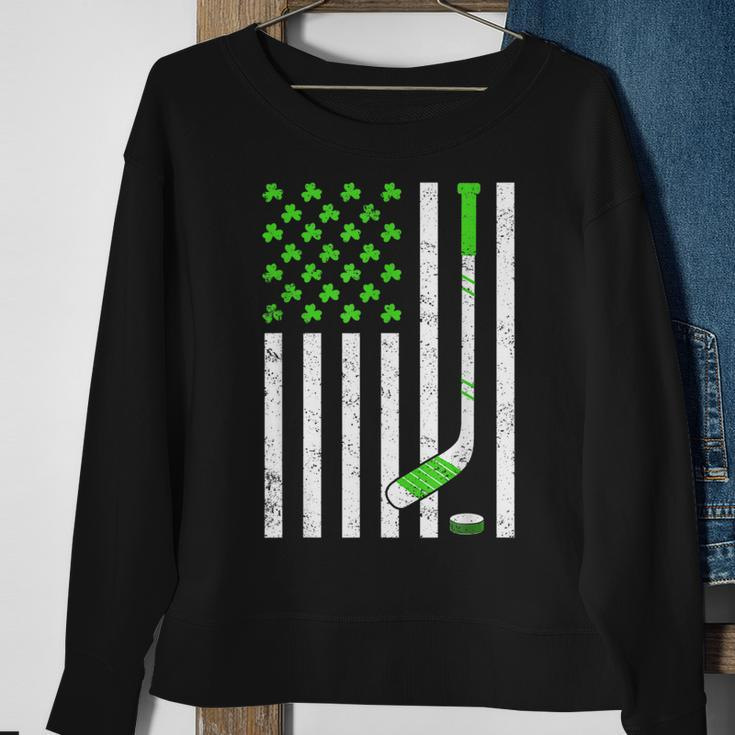 American Flag Irish Hockey Shamrock St Patricks Day Sweatshirt Gifts for Old Women
