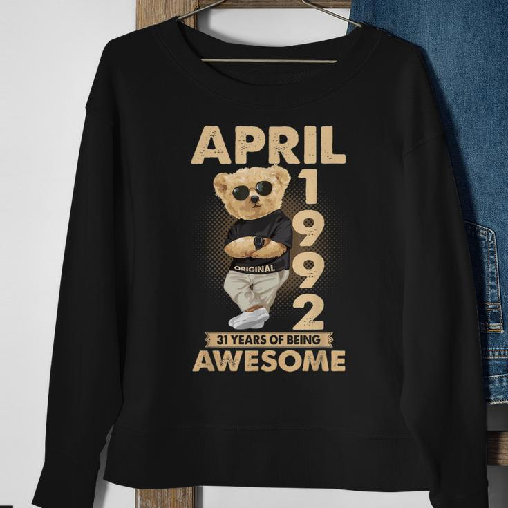 April 1992 31Th Birthday 2023 31 Years Of Being Awesome Sweatshirt Gifts for Old Women