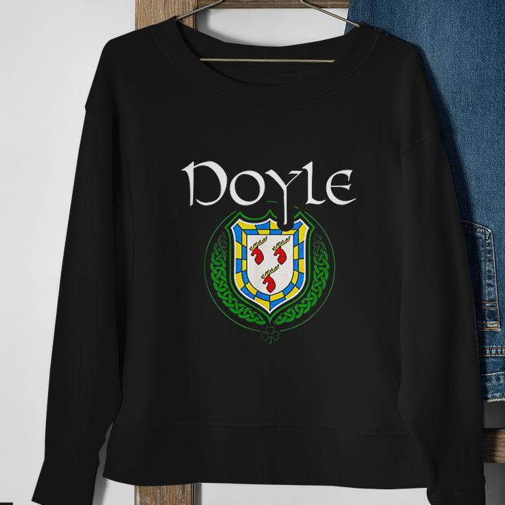 Doyle Surname Irish Last Name Doyle Family Crest Men Women Sweatshirt Graphic Print Unisex Gifts for Old Women