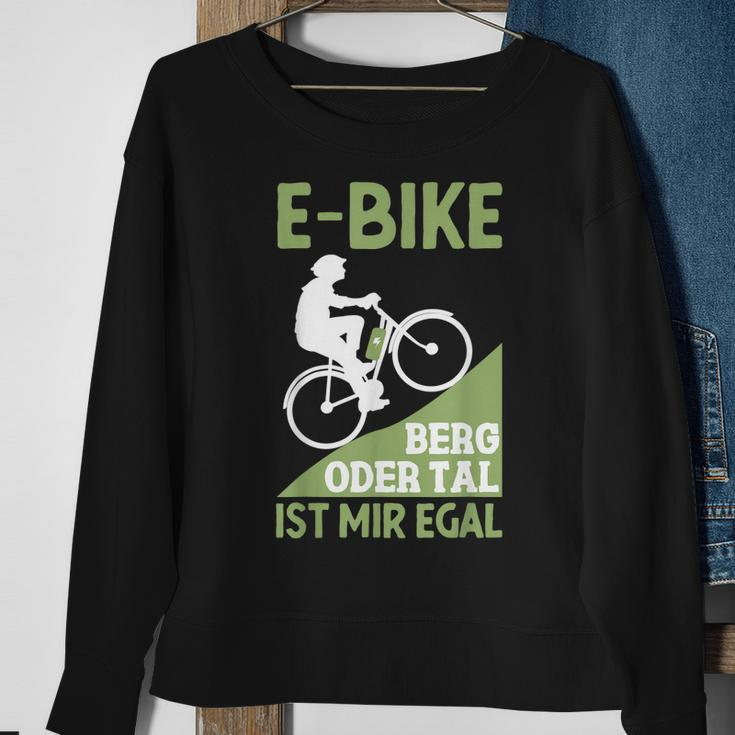 E-Bike Berg Oder Tal Ist Mir Egal Fahrradfahrer Radfahrer Sweatshirt Geschenke für alte Frauen