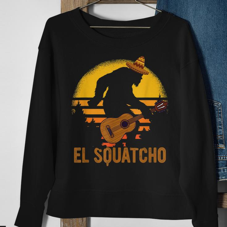El Squatcho Bigfoot Sasquatch Vintage Cinco De Mayo Present Sweatshirt Gifts for Old Women