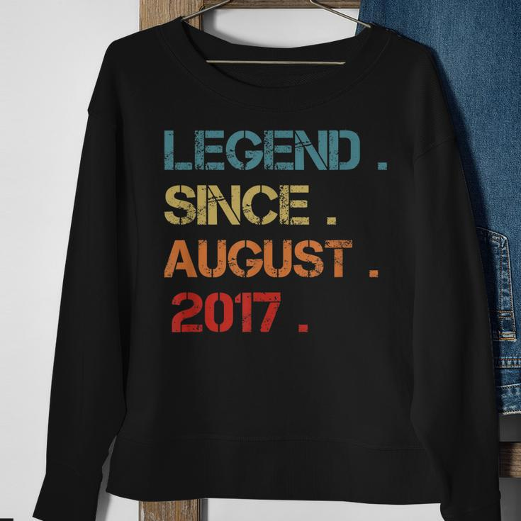 Fantastisch Seit 2017 Sweatshirt, 5. Geburtstag im August Geschenk Geschenke für alte Frauen