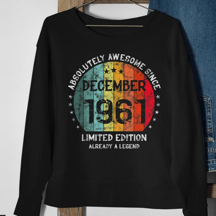 Fantastisch Seit Dezember 1961 Männer Frauen Geburtstag Sweatshirt Geschenke für alte Frauen