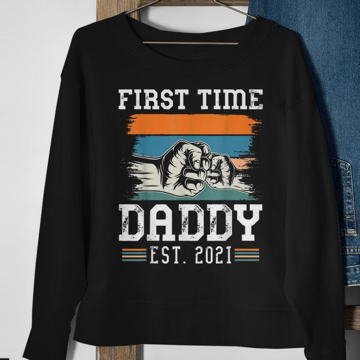 First Time Dad Est 2021 Gift New Dad Retro Vintage Colors Sweatshirt Gifts for Old Women