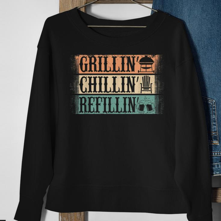 Funny Vintage Grill Dad - Grilling Chilling Refilling Sweatshirt Gifts for Old Women