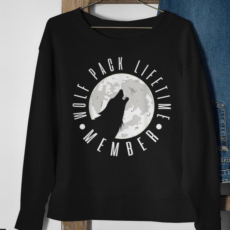 Funny WolfWolves Lover Wolf Pack Lifetime Member Sweatshirt Gifts for Old Women