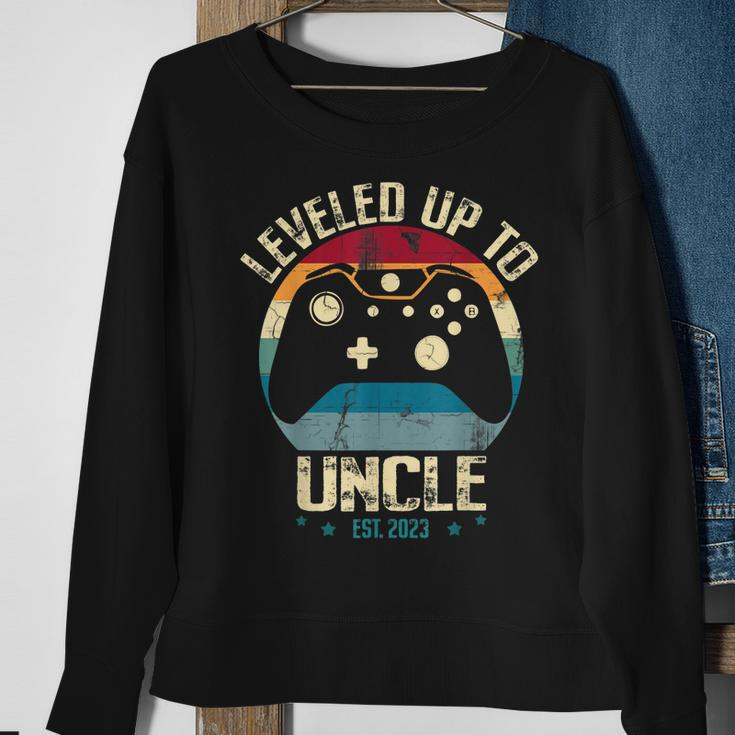 I Leveled Up To Uncle 2023 Promoted To First Time New Uncle Sweatshirt Gifts for Old Women