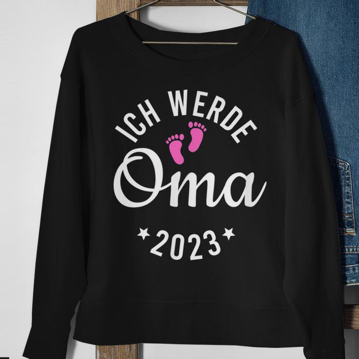 Ich Werde Oma 2023 Sweatshirt, Lustiges Oberteil mit Fußabdrücken Geschenke für alte Frauen