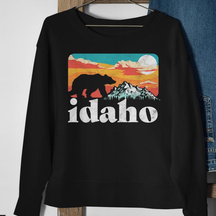 Idaho Retro Bear & Mountain Vintage 80S Graphic Sweatshirt Gifts for Old Women