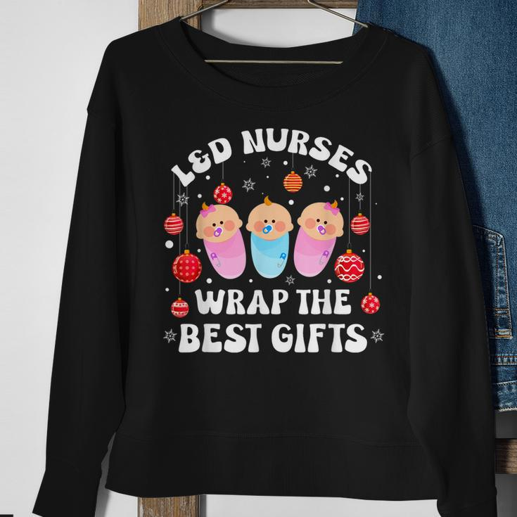 L&D Labor And Delivery Nurses Wrap The Best Presents Men Women Sweatshirt Graphic Print Unisex Gifts for Old Women