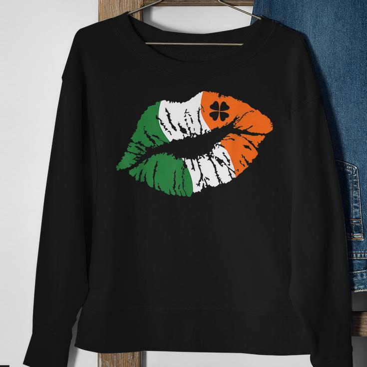 Lips Ireland Flag Clovers St Patricks Day Shamrock Lucky Sweatshirt Gifts for Old Women