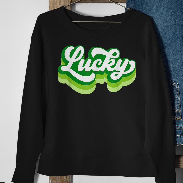 Lucky Green Retro St Patricks Day Funny Irish Sweatshirt Gifts for Old Women