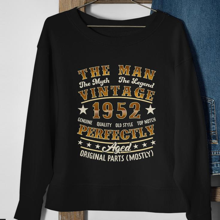 Man Myth Legend Vintage 1952 70Th Birthday For 70 Years Old V2 Sweatshirt Gifts for Old Women
