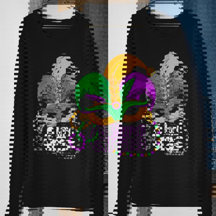 Mardi GrasMardi Gras 2023 Beads Mask Feathers V2 Sweatshirt Gifts for Old Women