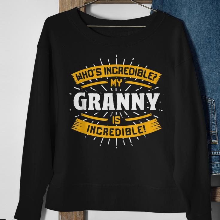 Meine Oma Ist Unglaublich Lustig Oma Humor Großmutter Familie Sweatshirt Geschenke für alte Frauen