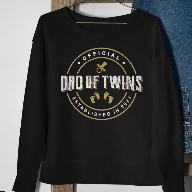 Mens Dad Of Twins 2023 New Dad To Be Expecting Daddy Of Twins Sweatshirt Gifts for Old Women