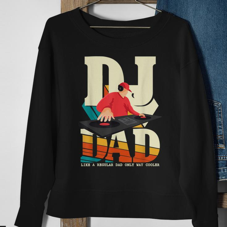 Mens Dj Dad Vintage Funny Beat Disc Jockey Fathers Day Mens Sweatshirt Gifts for Old Women