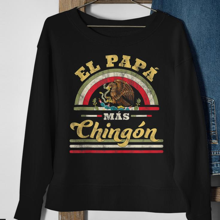Mens El Papa Mas Chingon Funny Mexican Flag Cool Dad Gift Regalo Sweatshirt Gifts for Old Women