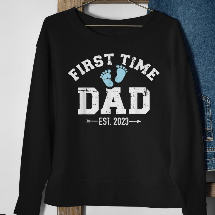 Mens First Time Dad 2023 Pregnancy Announcement Sweatshirt Gifts for Old Women