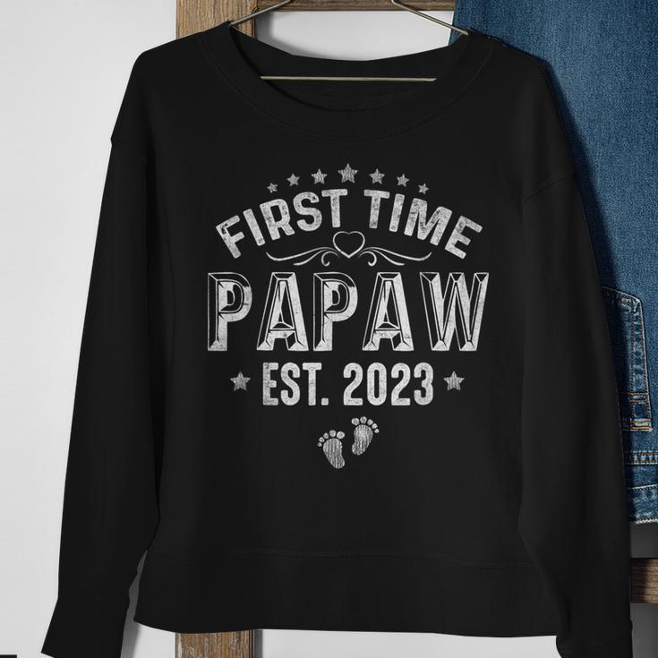Mens First Time Papaw Est 2023 Fathers Day Soon To Be Papaw Sweatshirt Gifts for Old Women