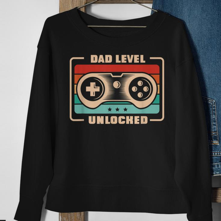 Mens New Dad Vintage Dad Level Unlocked Father Sweatshirt Gifts for Old Women