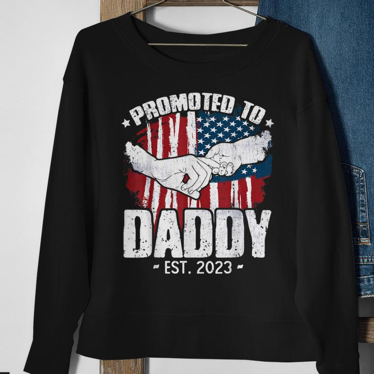 Mens Promoted To Daddy Est 2023 Patriotic Dad To Be Fathers Day Sweatshirt Gifts for Old Women