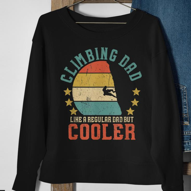 Mens Rock Climbing Dad Vintage Mountain Climber Fathers Day Gift Sweatshirt Gifts for Old Women