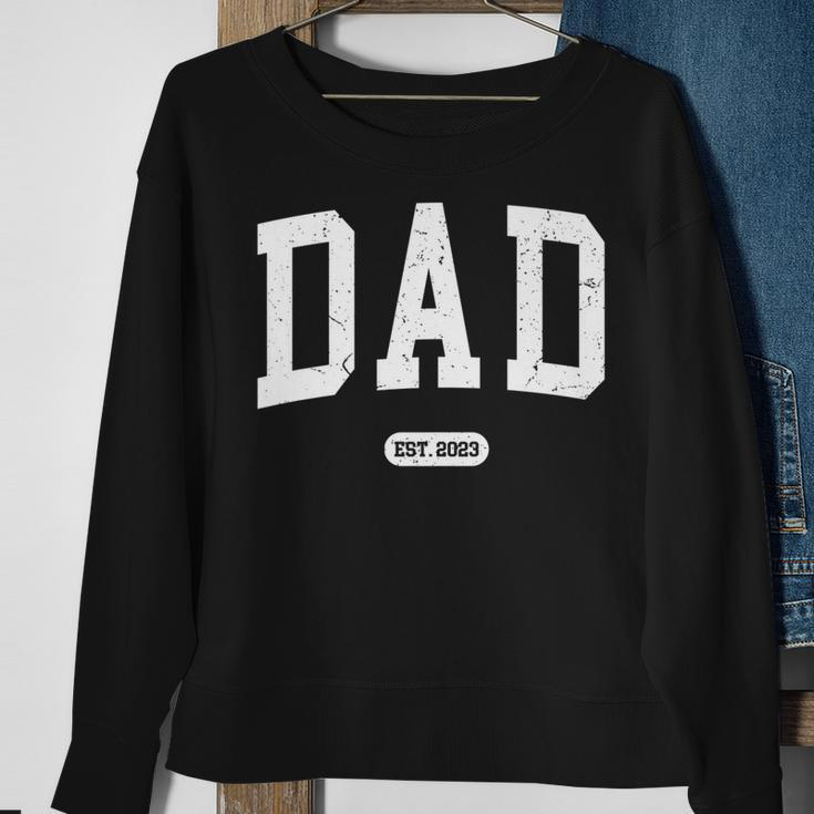 Mens Soon To Be Daddy Est 2023 New Dad Pregnancy Father Day  Sweatshirt Gifts for Old Women