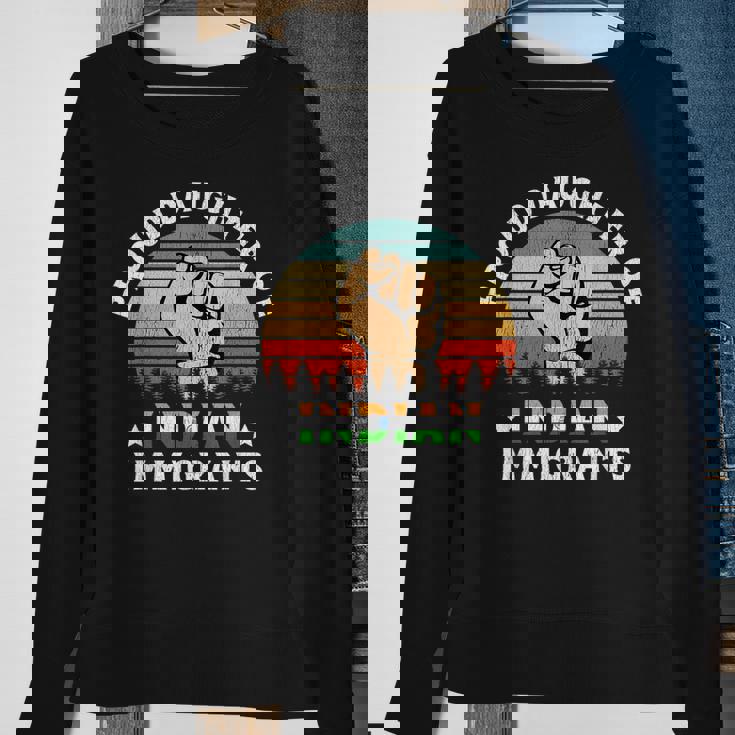 Proud Daughter Of Indian Immigrants Men Women Sweatshirt Graphic Print Unisex Gifts for Old Women