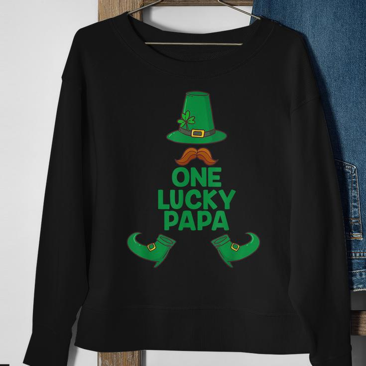 St Paddys Day One Lucky Papa Fathers Day Saint Patricks Sweatshirt Gifts for Old Women