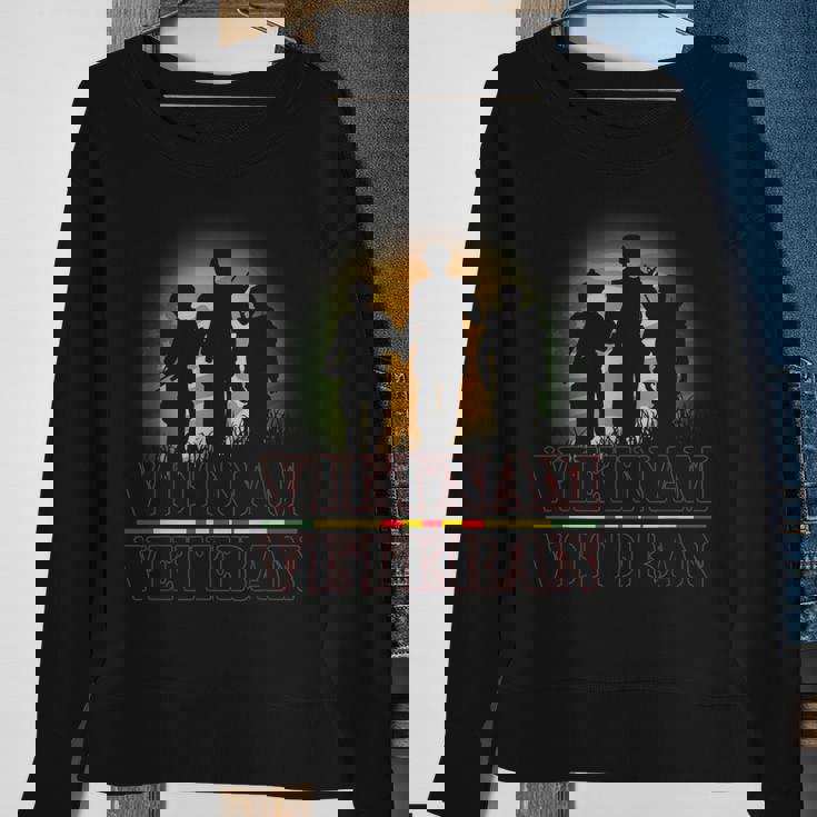 Vietnam Veteran Us FlagGift | Vietnam War Vet Sweatshirt Gifts for Old Women