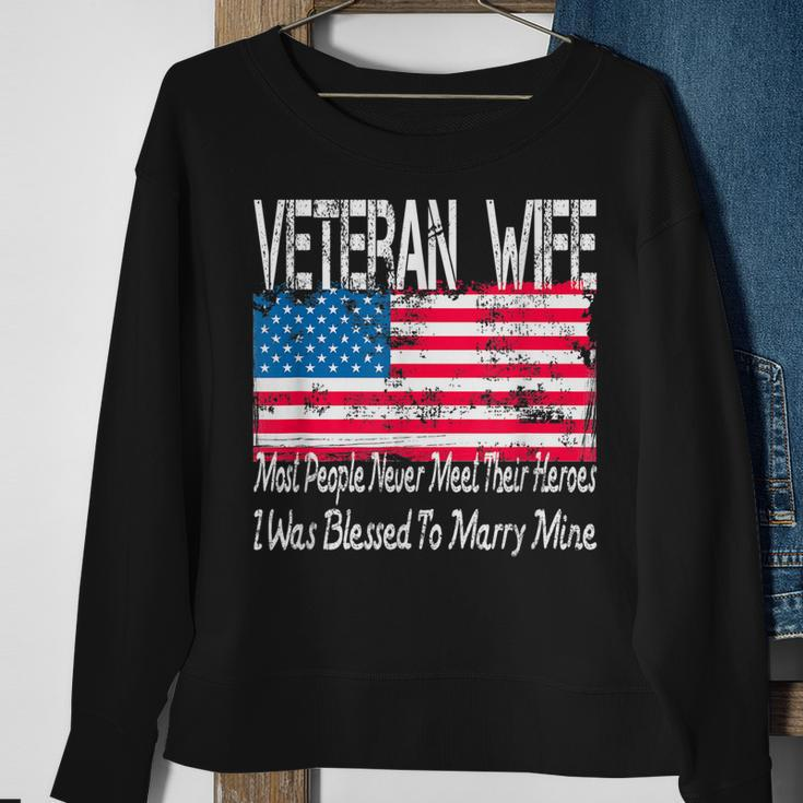 Vintage American Flag Us Military Family Veteran Wife Men Women Sweatshirt Graphic Print Unisex Gifts for Old Women