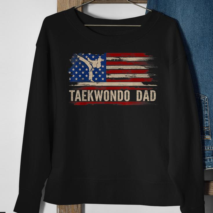 Vintage Taekwondo Dad American Usa Flag Sports The Kick Sweatshirt Gifts for Old Women
